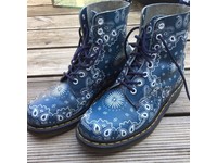 dr martens bandana